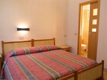B&B Castiglia باليرمو المظهر الخارجي الصورة